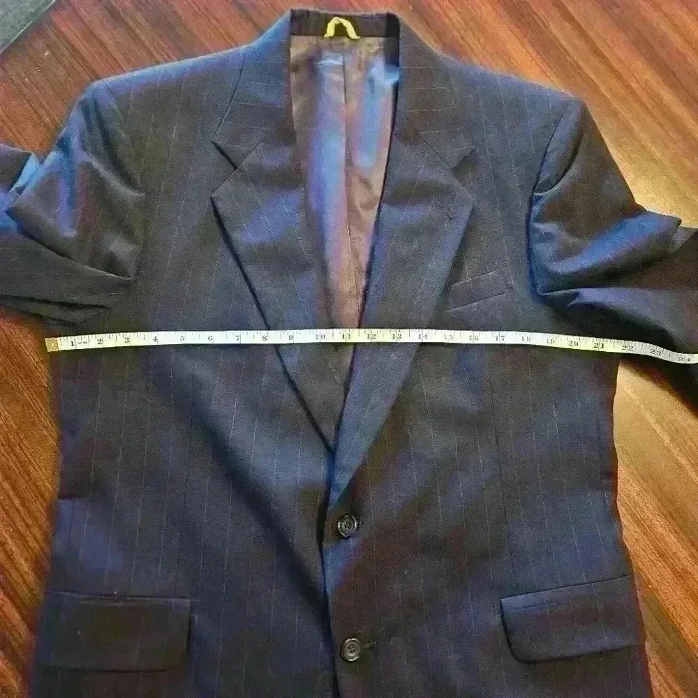 Sterling and Hunt Luxe Dark Navy Pinstripe 100% Wool Blazer Sz 42R EUC